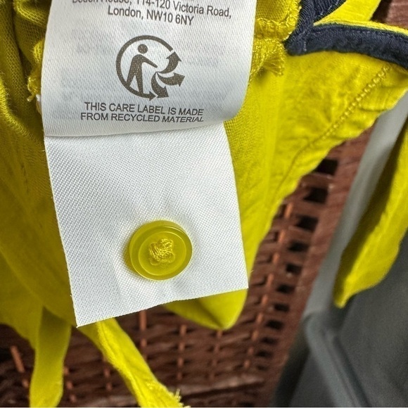 BODEN Neon Yellow Button Down Long Sleeve Collar Shirt 6P - Picture 8 of 8